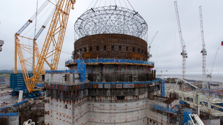 Struktura kontejnmentu druhého bloku Hinkley Point C dostává tvar (EDF).